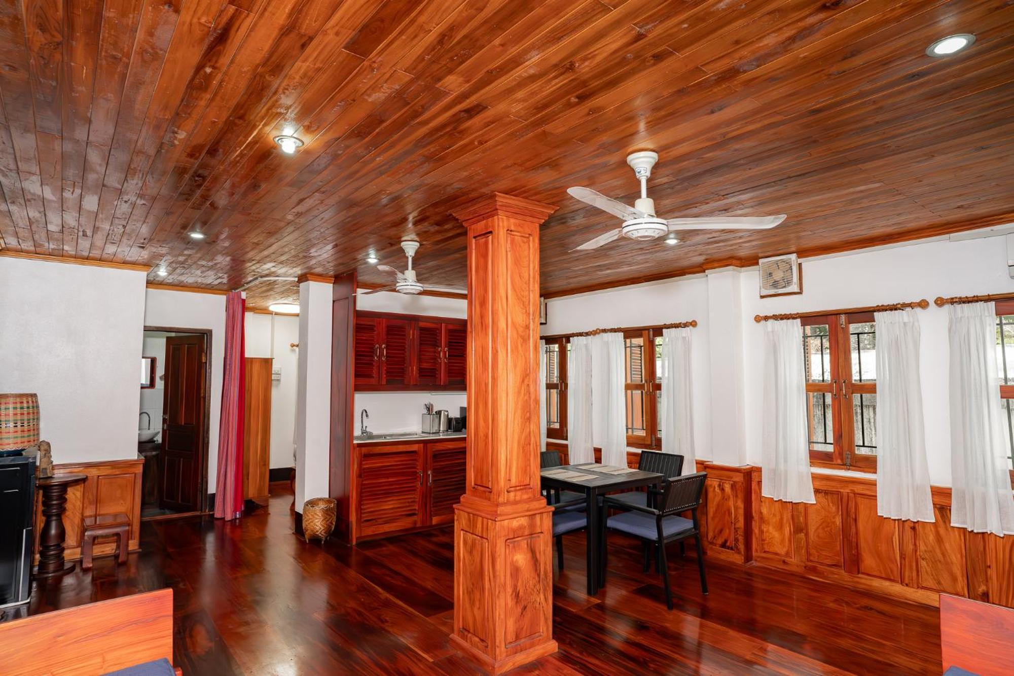 Villa Mira Heritage Λουάνγκ Πραμπάνγκ Εξωτερικό φωτογραφία